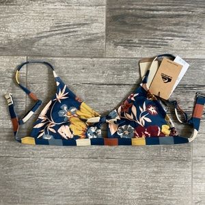 Brand new quicksilver bikini top